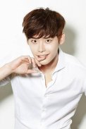 Lee Jong Suk Wallpapers HD screenshot 3