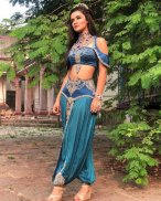 Avneet Kaur HD Wallpapers screenshot 1