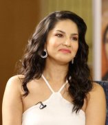 Sunny Leone Wallpapers HD screenshot 3