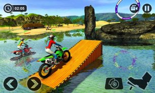 Surfista de agua en la playa screenshot 1