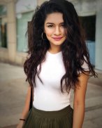 Avneet Kaur HD Wallpapers screenshot 6