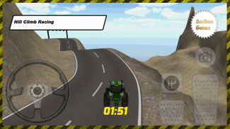 Tractor Bukit Climb Racing screenshot 0
