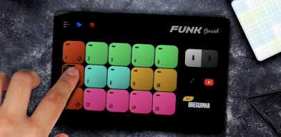 Funk Brasil: DJ MPC drum pads