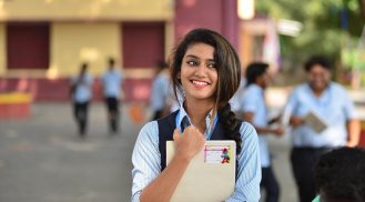 Latest Priya Prakash Varrier W screenshot 7