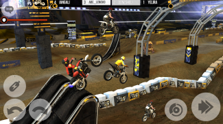 Clan Race: PVP Motocross races screenshot 4