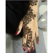 Celebrity Mehndi Designs 2018 screenshot 0