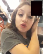 📞Karol Sevilla Video Call Sim screenshot 3