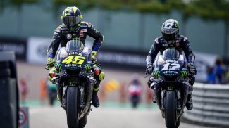 Monster Yamaha MotoGP Wallpapers screenshot 8