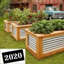 Raised garden bed